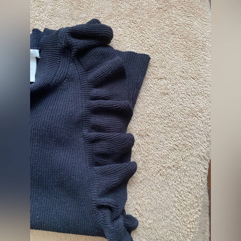 H&M Black Ribbed Racerback Ruffle Tank Top - Size XS - EUC - Picture 7 of 10